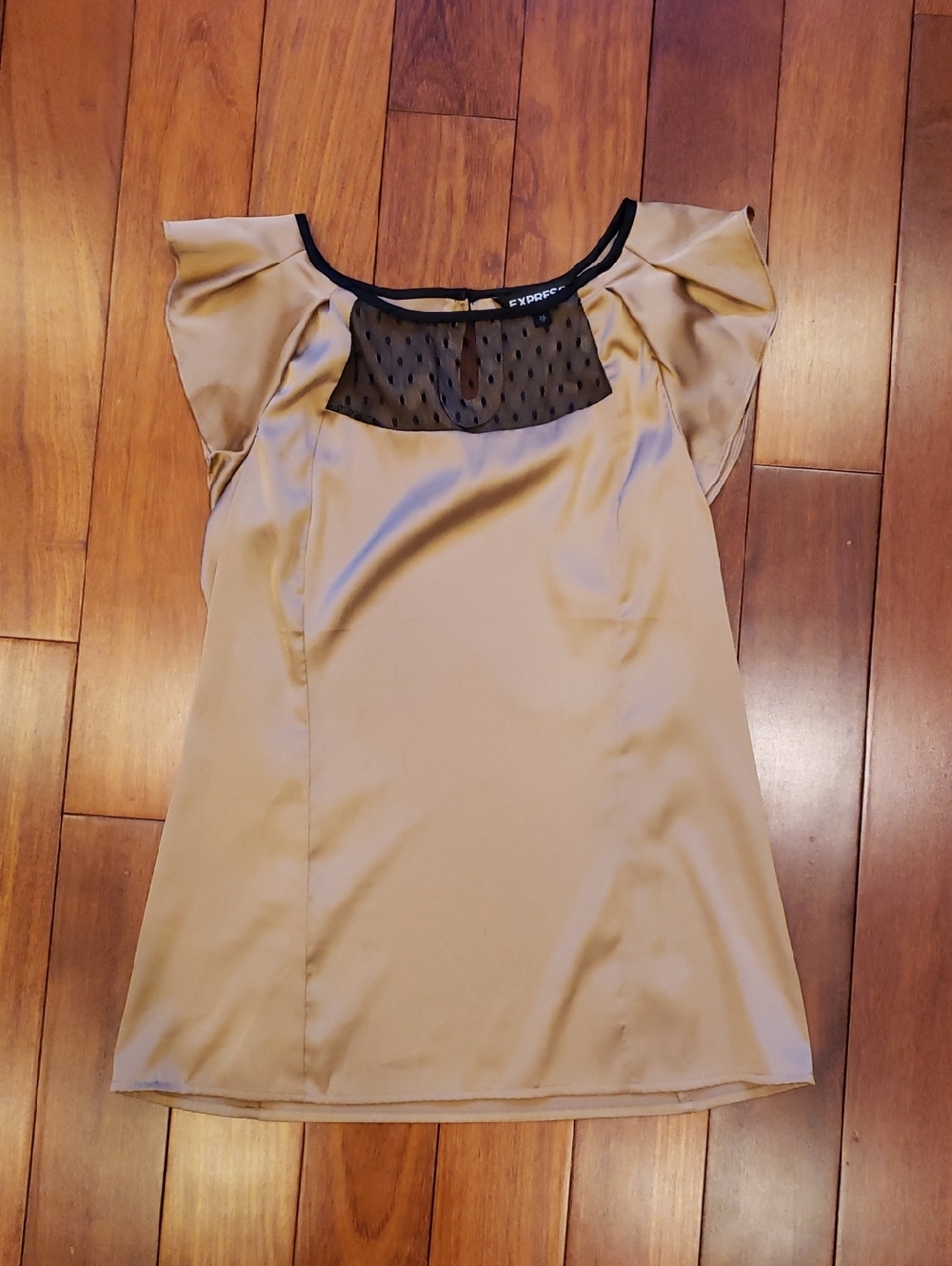 The Limited Women's size XS Flutter Sleeve with Lace shirt